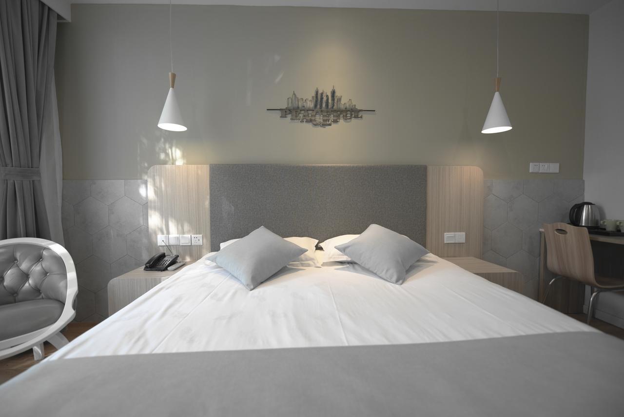 Tours * Soho Garden Hotel Shanghai Bagian luar foto